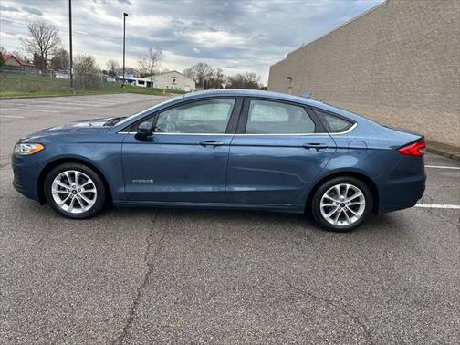 2019 Ford Fusion Hybrid SE