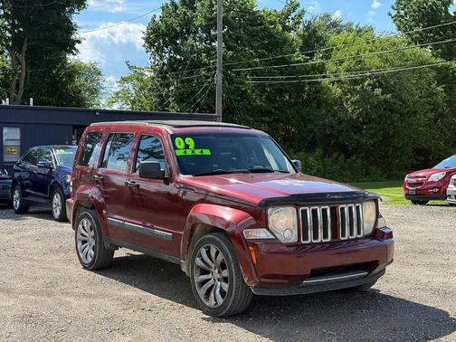Maroon 2009 Jeep Liberty Sport