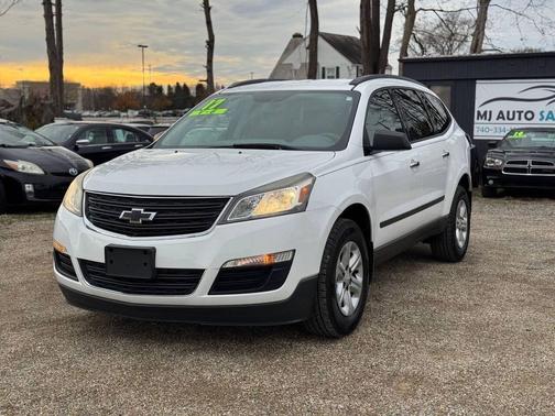 2017 Chevrolet Traverse LS