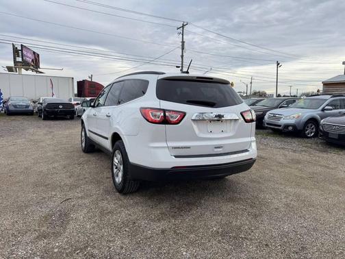 2017 Chevrolet Traverse LS