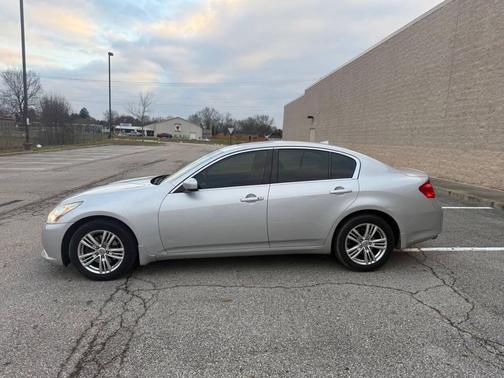 2013 INFINITI G37x Base