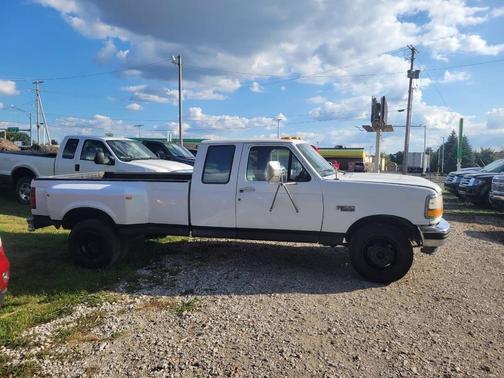 1997 Ford F-350 XLT SuperCab DRW