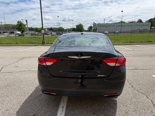 Black Clearcoat 2015 Chrysler 200 S