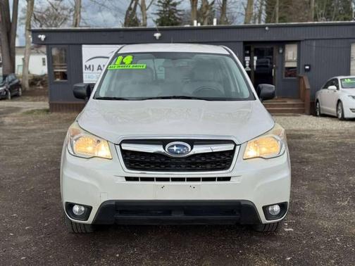 2014 Subaru Forester 2.5i