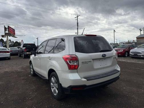2014 Subaru Forester 2.5i