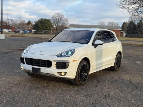 2016 Porsche Cayenne Cayenne