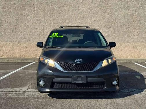 2012 Toyota Sienna SE