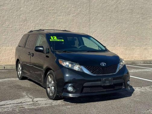 2012 Toyota Sienna SE