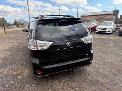 2012 Toyota Sienna SE