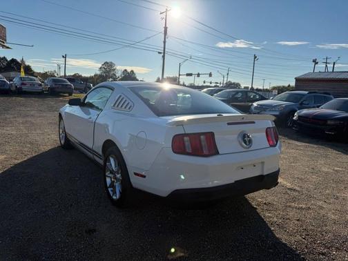2010 Ford Mustang Premium