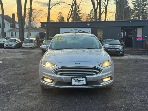 2017 Ford Fusion Hybrid SE