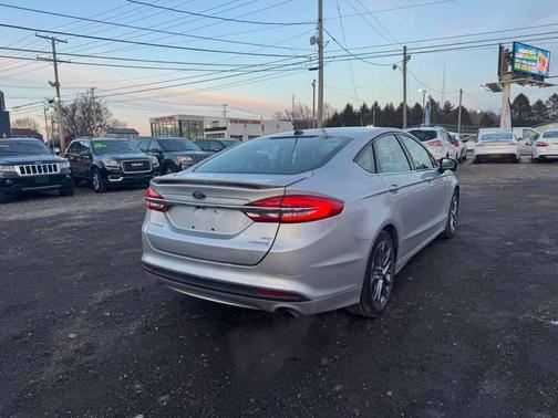 2017 Ford Fusion Hybrid SE