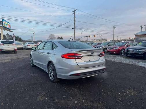 2017 Ford Fusion Hybrid SE