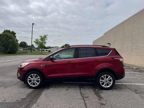Ruby Red Metallic Tinted Clearcoat 2018 Ford Escape SE