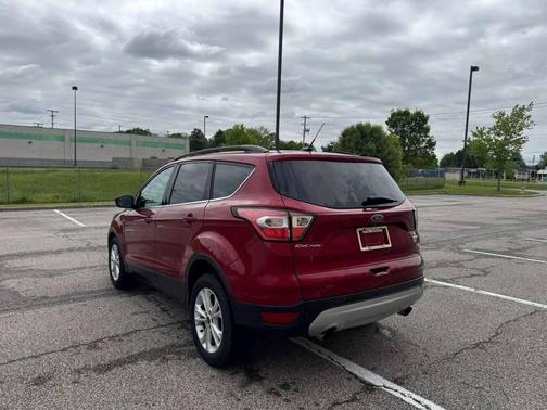 Ruby Red Metallic Tinted Clearcoat 2018 Ford Escape SE