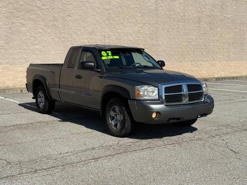 Mineral Gray Metallic Clearcoat 2007 Dodge Dakota SLT Club Cab