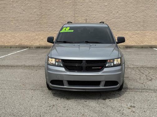 Redline 2 Coat Pearl 2020 Dodge Journey SE Value