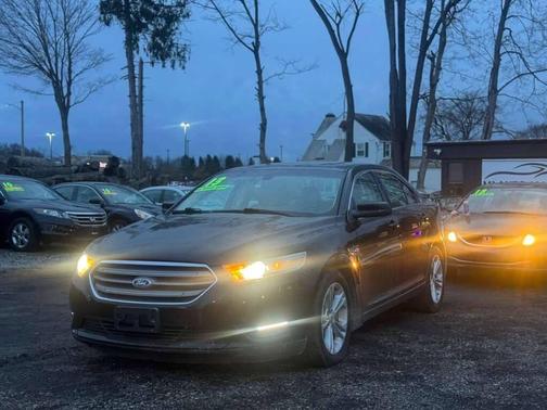 2013 Ford Taurus SEL