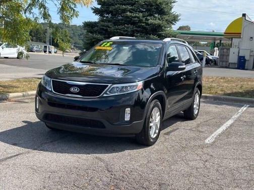 2015 Kia Sorento LX