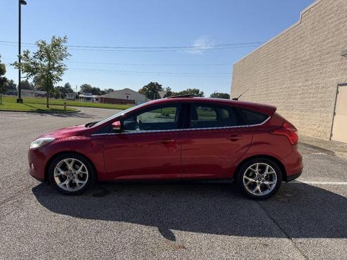 Red Candy Metallic Tinted Clearcoat 2012 Ford Focus SEL