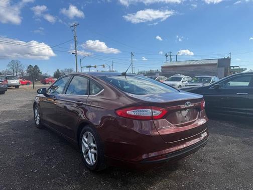 2016 Ford Fusion SE