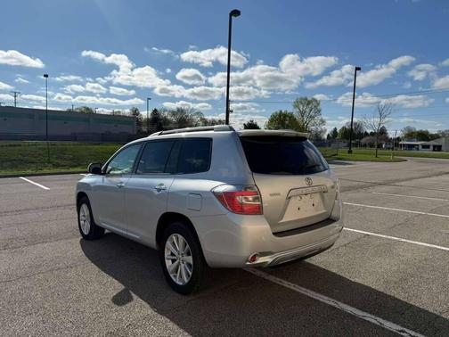 Classic Silver Metallic 2009 Toyota Highlander Hybrid Base