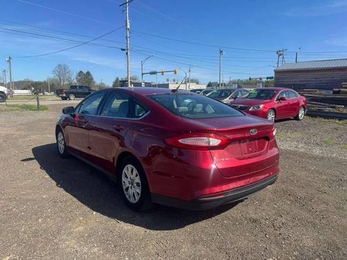 2013 Ford Fusion SE