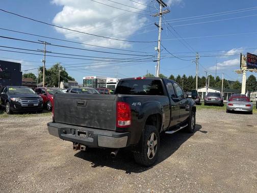 Onyx Black 2013 GMC Sierra 2500 SLE