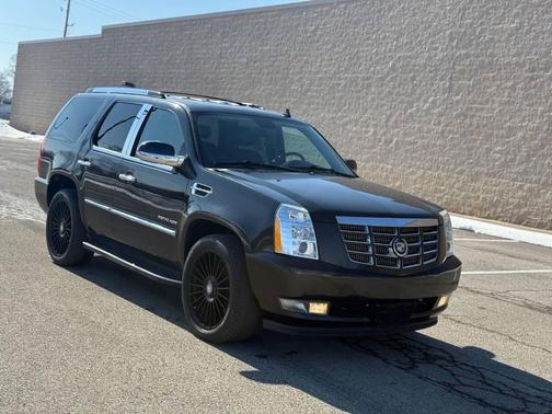 2010 Cadillac Escalade Luxury