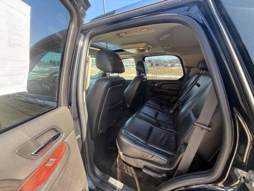 2010 Cadillac Escalade Luxury