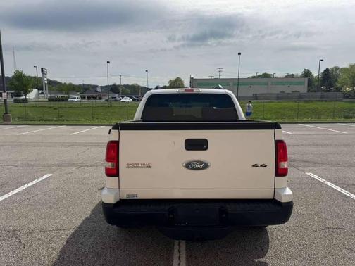 Oxford White Clearcoat 2007 Ford Explorer Sport Trac XLT