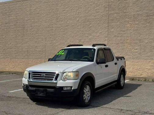 Oxford White Clearcoat 2007 Ford Explorer Sport Trac XLT