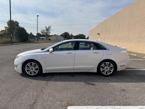 2016 Lincoln MKZ Base