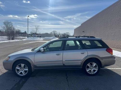 2005 Subaru Outback 2.5 XT