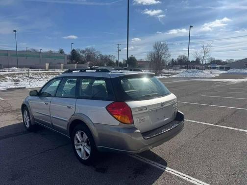 2005 Subaru Outback 2.5 XT