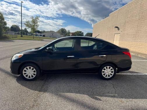 2012 Nissan Versa 1.6 S