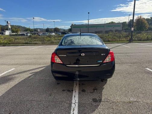2012 Nissan Versa 1.6 S