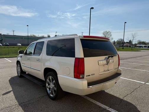 White Diamond Tricoat 2012 Cadillac Escalade ESV Luxury