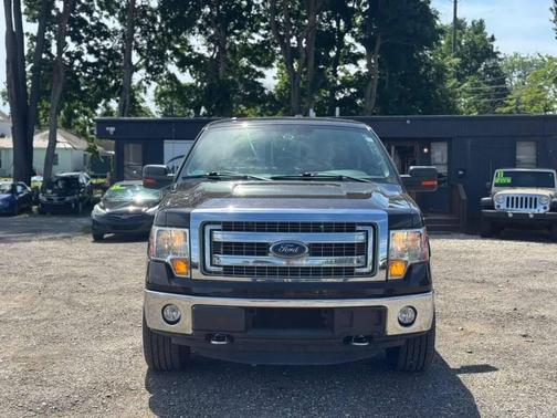 Tuxedo Black Metallic 2013 Ford F-150 XLT
