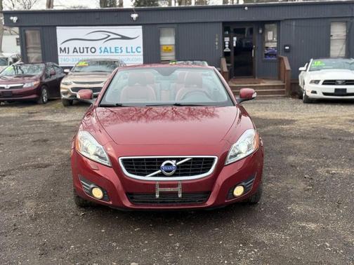 2011 Volvo C70 T5