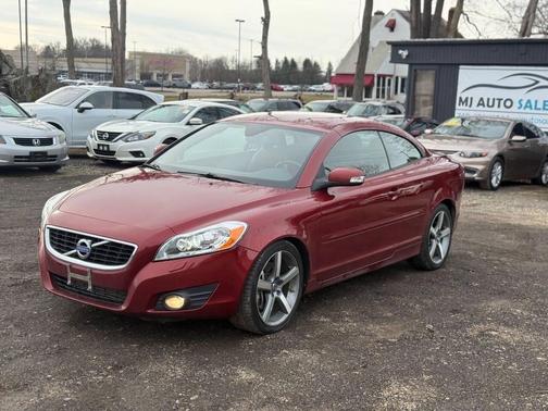 2011 Volvo C70 T5
