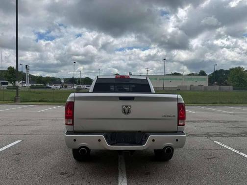 Bright Silver Metallic Clearcoat 2011 Dodge Ram 1500 ST
