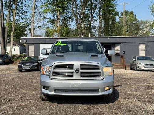 Bright Silver Metallic Clearcoat 2011 Dodge Ram 1500 ST