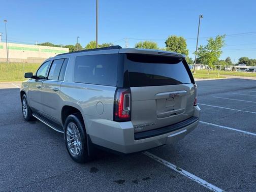 Champagne Silver Metallic 2015 GMC Yukon SLT