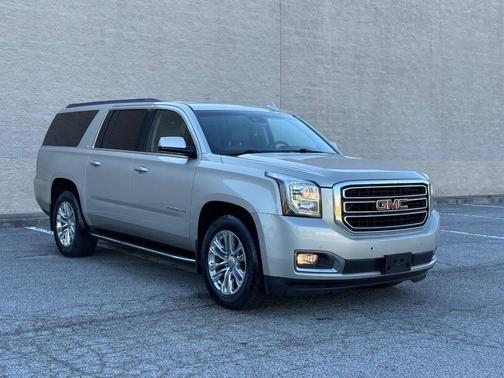 Champagne Silver Metallic 2015 GMC Yukon SLT