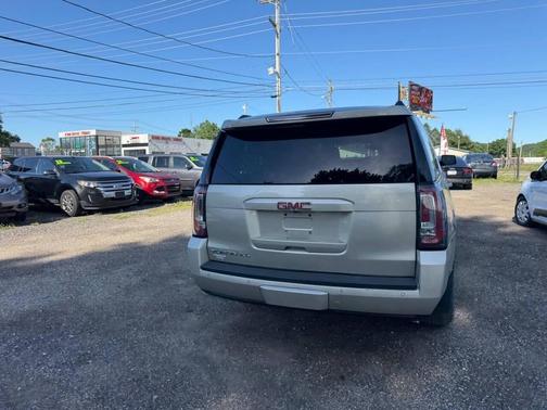 Champagne Silver Metallic 2015 GMC Yukon SLT