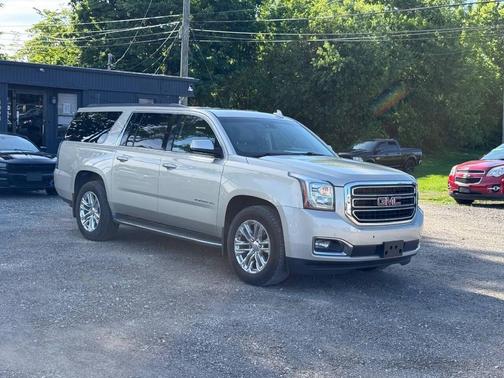 Champagne Silver Metallic 2015 GMC Yukon SLT