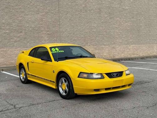 2004 Ford Mustang Base