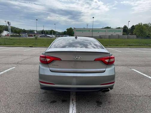 Shale Gray Metallic 2017 Hyundai SONATA SE