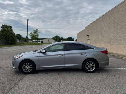 Shale Gray Metallic 2017 Hyundai SONATA SE